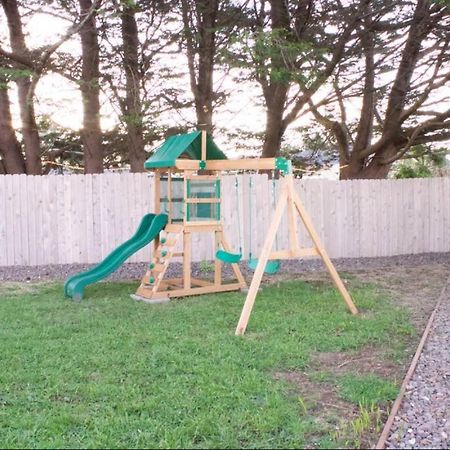 Private Home - Playground, Jumping Mat, Bbq, Darts, Firepit, Gazebo, 4 Smart Tvs, White Cotton Bedding, - The Redwood Cul-De Sac Beach Retreat Crescent City Zewnętrze zdjęcie