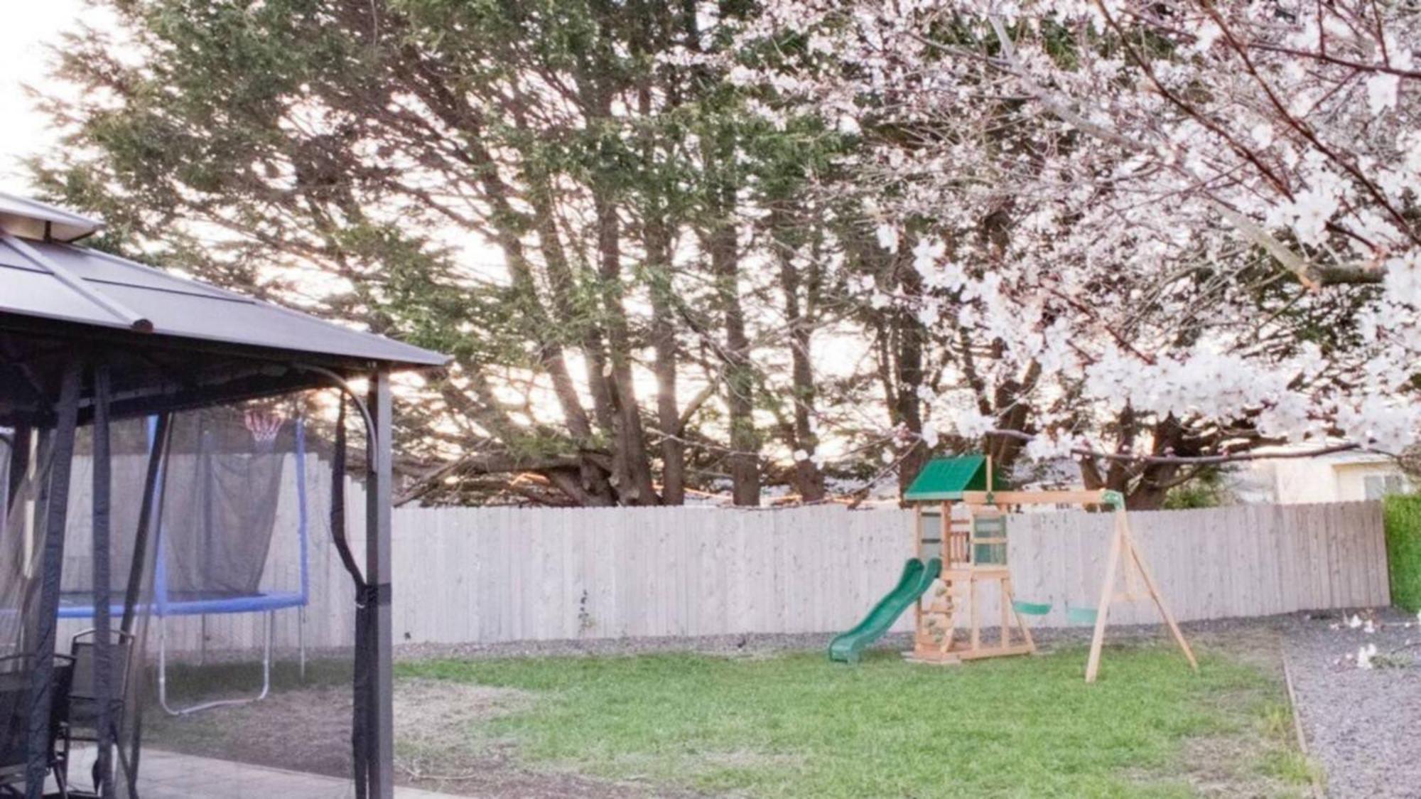 Private Home - Playground, Jumping Mat, Bbq, Darts, Firepit, Gazebo, 4 Smart Tvs, White Cotton Bedding, - The Redwood Cul-De Sac Beach Retreat Crescent City Zewnętrze zdjęcie