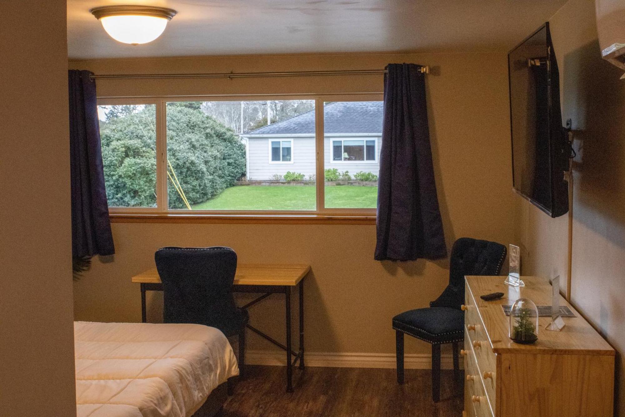 Private Home - Playground, Jumping Mat, Bbq, Darts, Firepit, Gazebo, 4 Smart Tvs, White Cotton Bedding, - The Redwood Cul-De Sac Beach Retreat Crescent City Zewnętrze zdjęcie