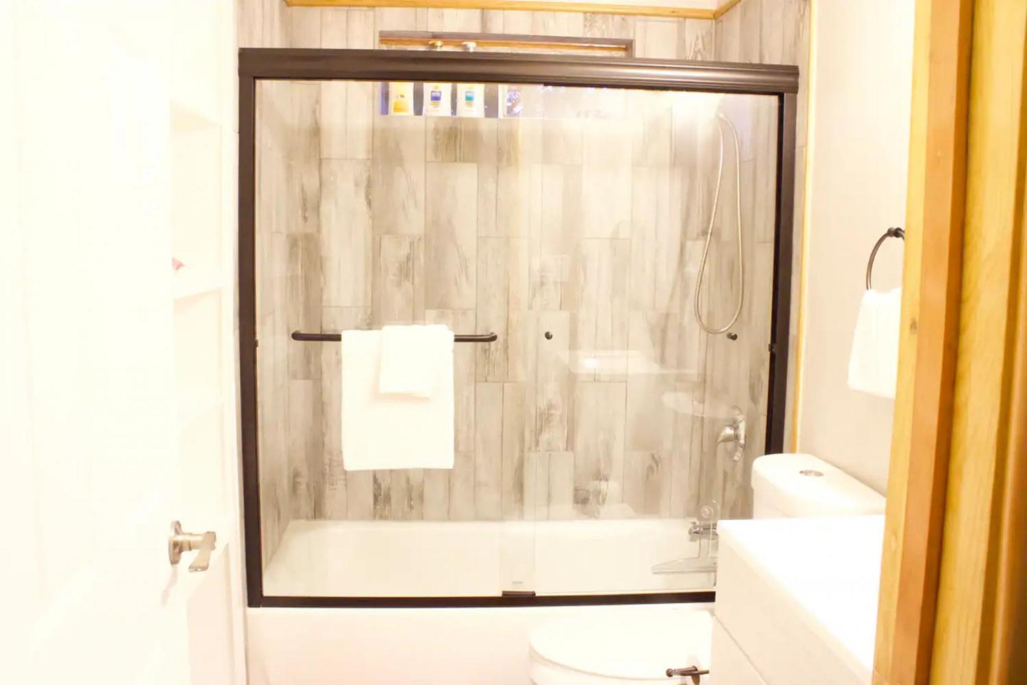 Private Home - Playground, Jumping Mat, Bbq, Darts, Firepit, Gazebo, 4 Smart Tvs, White Cotton Bedding, - The Redwood Cul-De Sac Beach Retreat Crescent City Zewnętrze zdjęcie