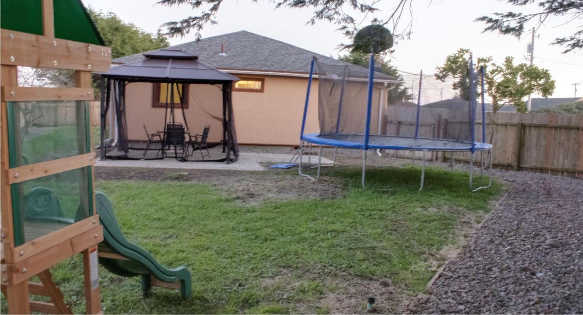 Private Home - Playground, Jumping Mat, Bbq, Darts, Firepit, Gazebo, 4 Smart Tvs, White Cotton Bedding, - The Redwood Cul-De Sac Beach Retreat Crescent City Zewnętrze zdjęcie