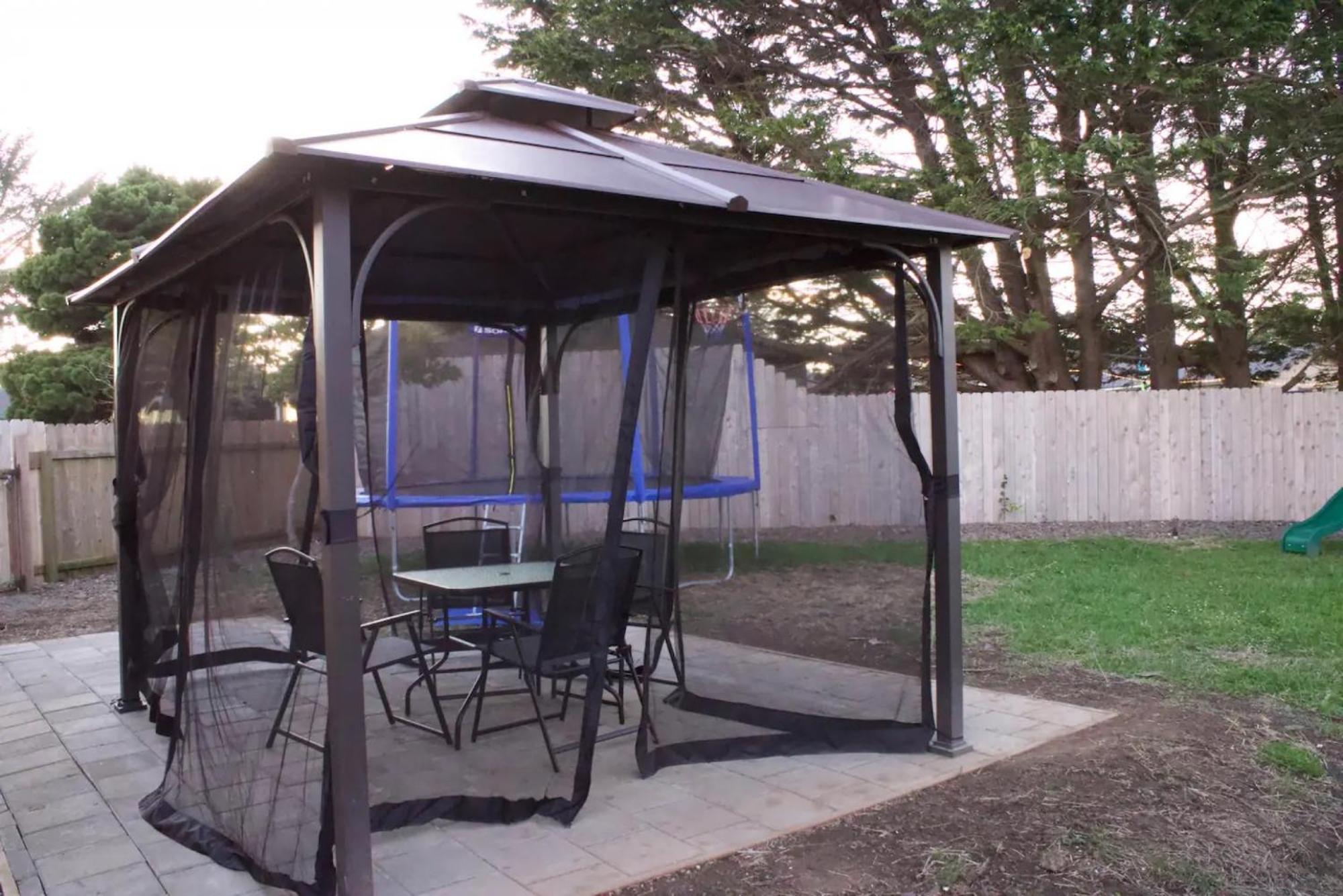 Private Home - Playground, Jumping Mat, Bbq, Darts, Firepit, Gazebo, 4 Smart Tvs, White Cotton Bedding, - The Redwood Cul-De Sac Beach Retreat Crescent City Zewnętrze zdjęcie